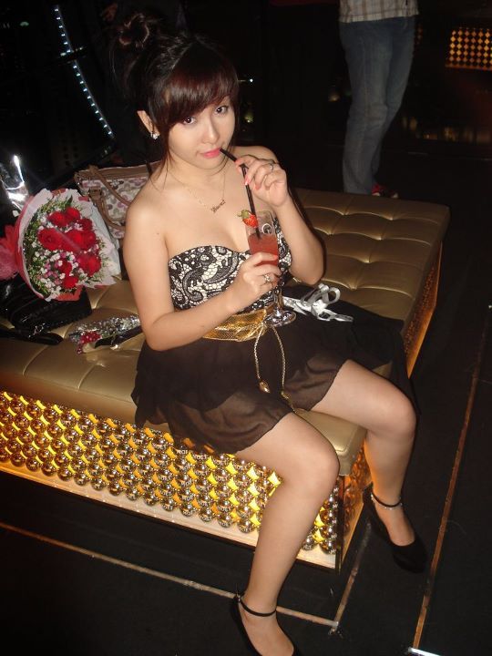 新婚夫妇裸体圆房